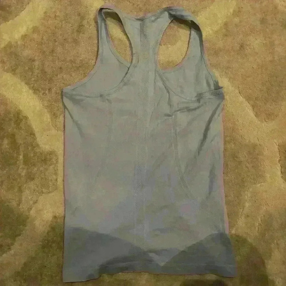 Blue lululemon tank top - Picture 3 of 3